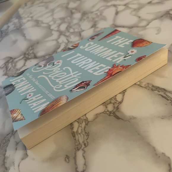 The Summer I Turned Pretty Book by Jenny Han - Picture 4 of 4